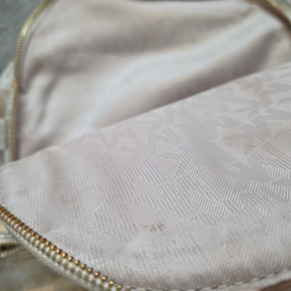 Michael Kors Beige and Gold Women's Backpack and Wallet Set - Picture 13 of 14